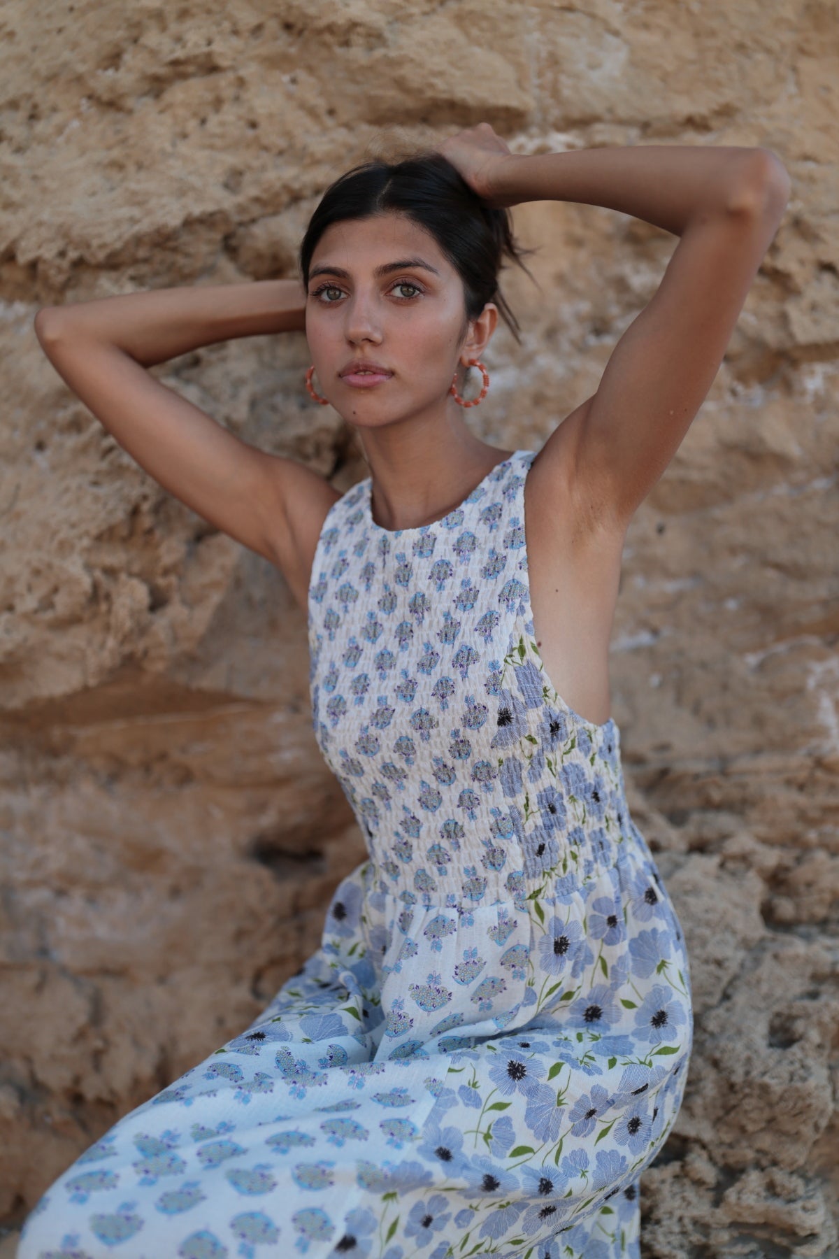 VESTIDO SIN MANGAS
