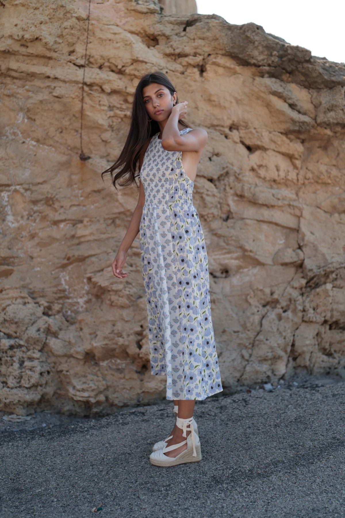 VESTIDO SIN MANGAS