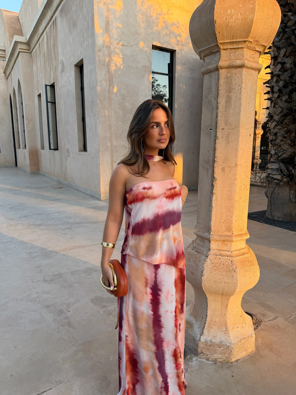 Vestido maxi con lazada al cuello