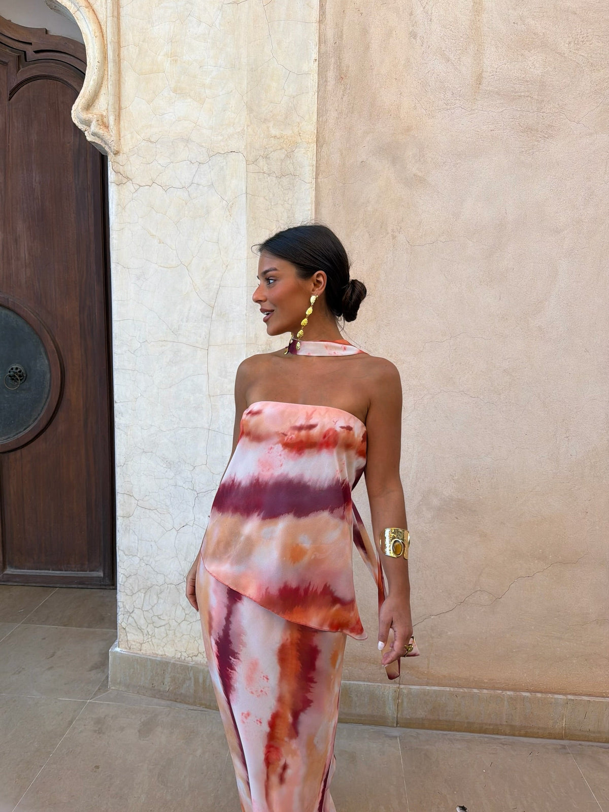 Vestido maxi con lazada al cuello