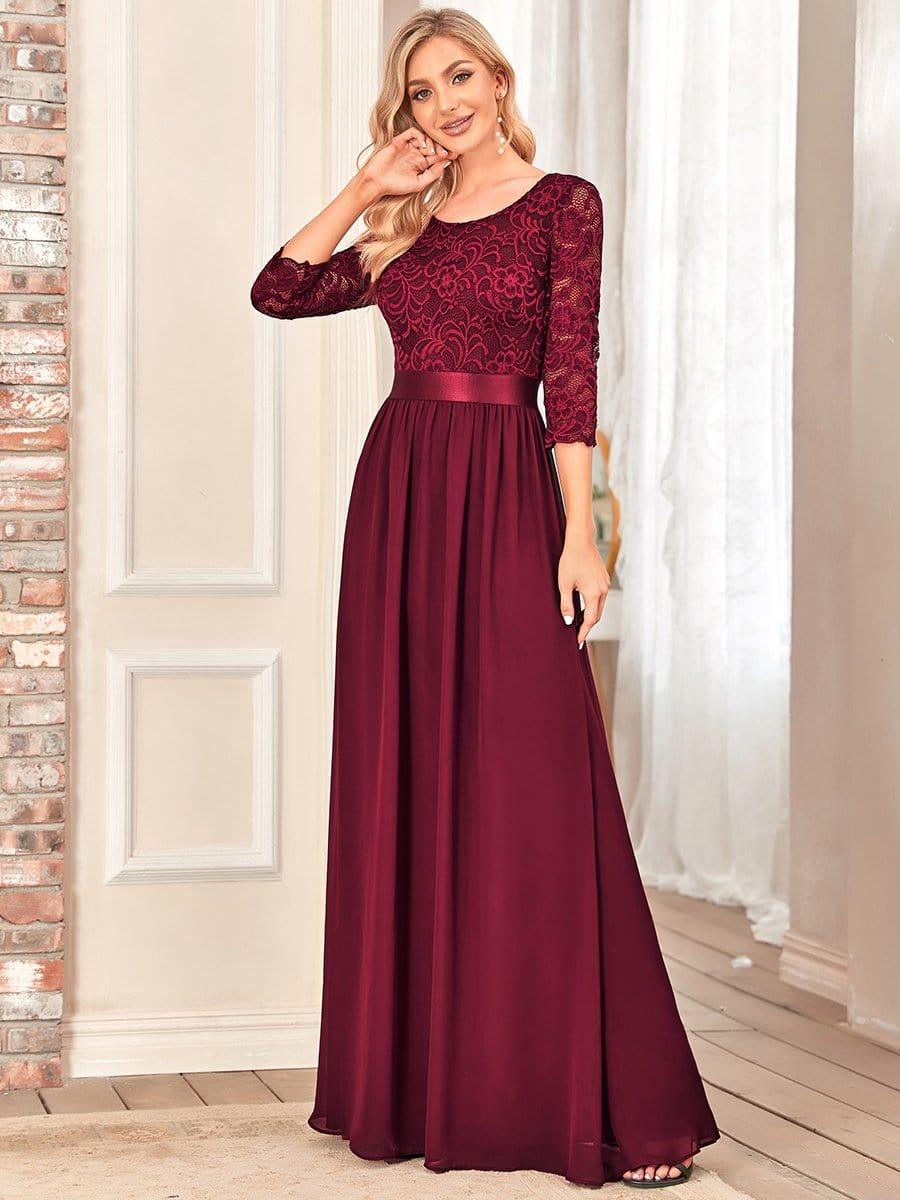 Vestido maxi con encaje