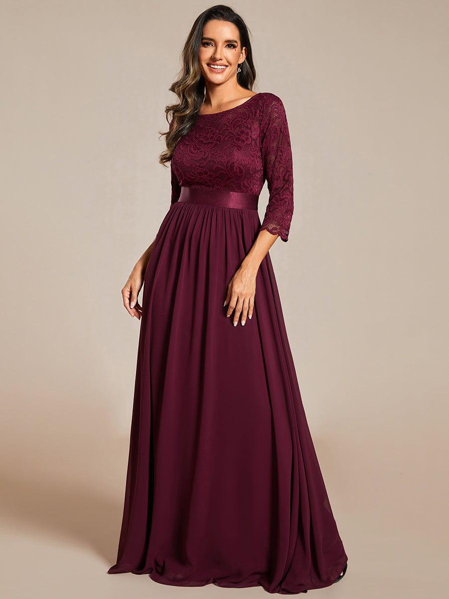 Vestido maxi con encaje