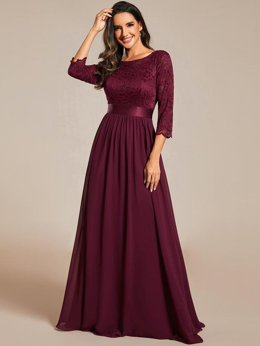 Vestido maxi con encaje