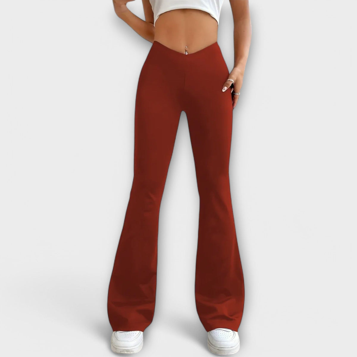 Pantalones anchos con pierna amplia