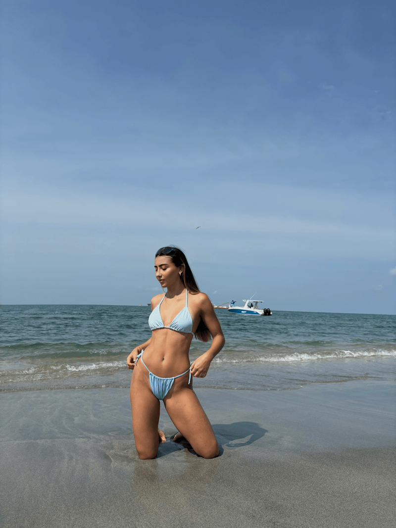 Bikini Triángulos - Baby blue