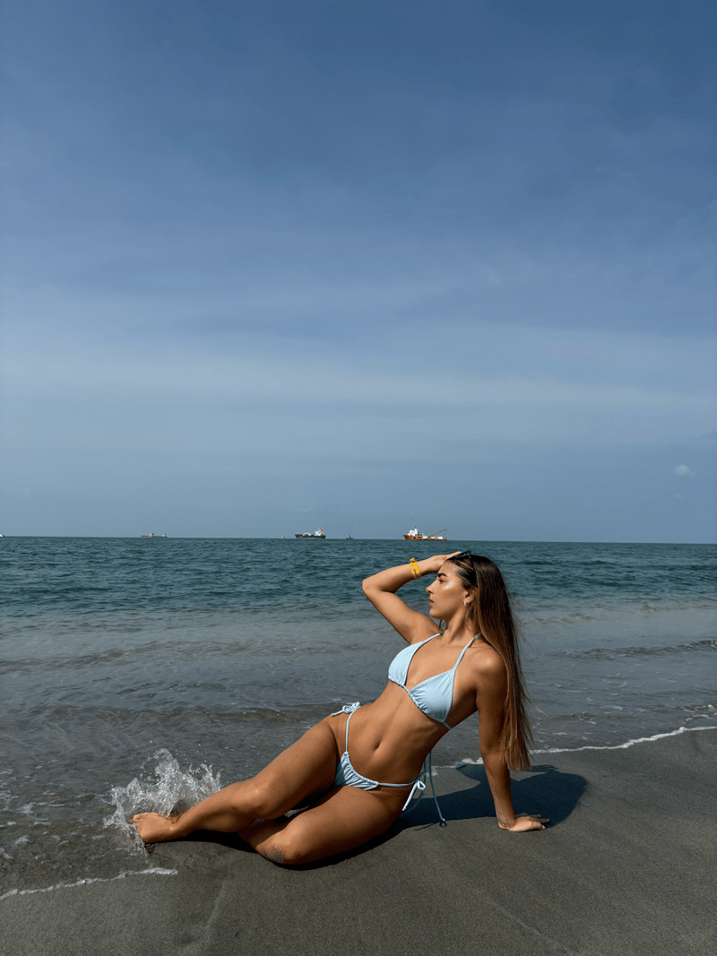 Bikini Triángulos - Baby blue