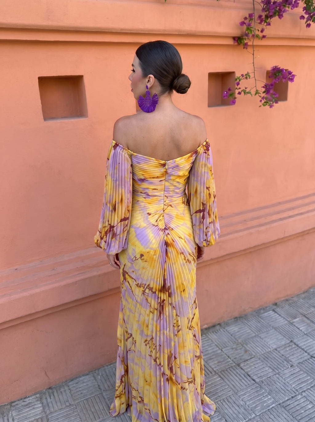 Vestido Largo Floral con Escote Profundo
